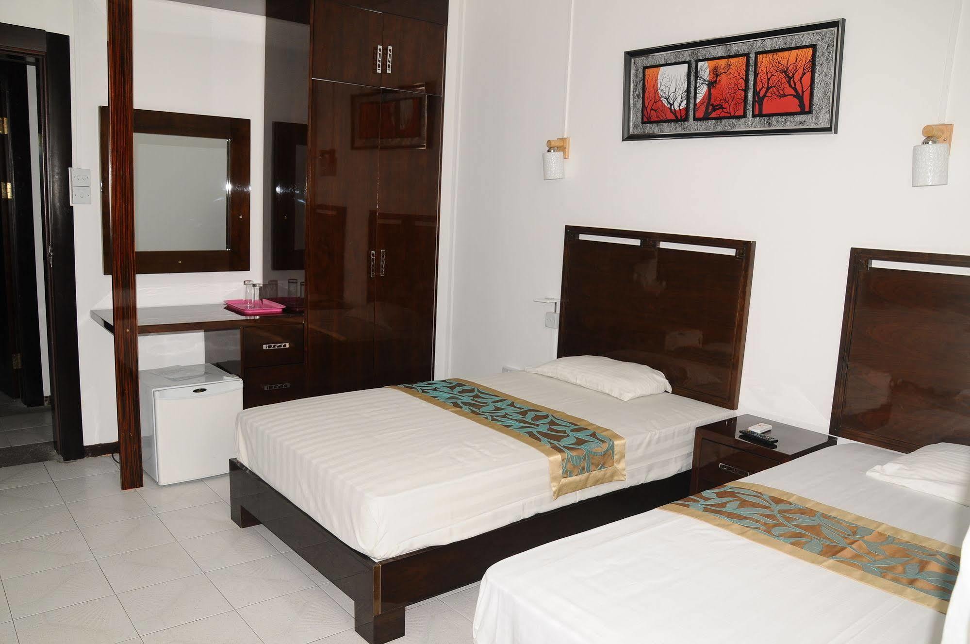 Le Flamboyant Hotel Port Mathurin Kültér fotó